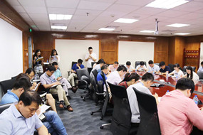 中海油公司大型英语专题讲座培训项目